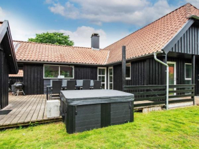Homely Holiday Home in Juelsminde with Sauna in Sønderby